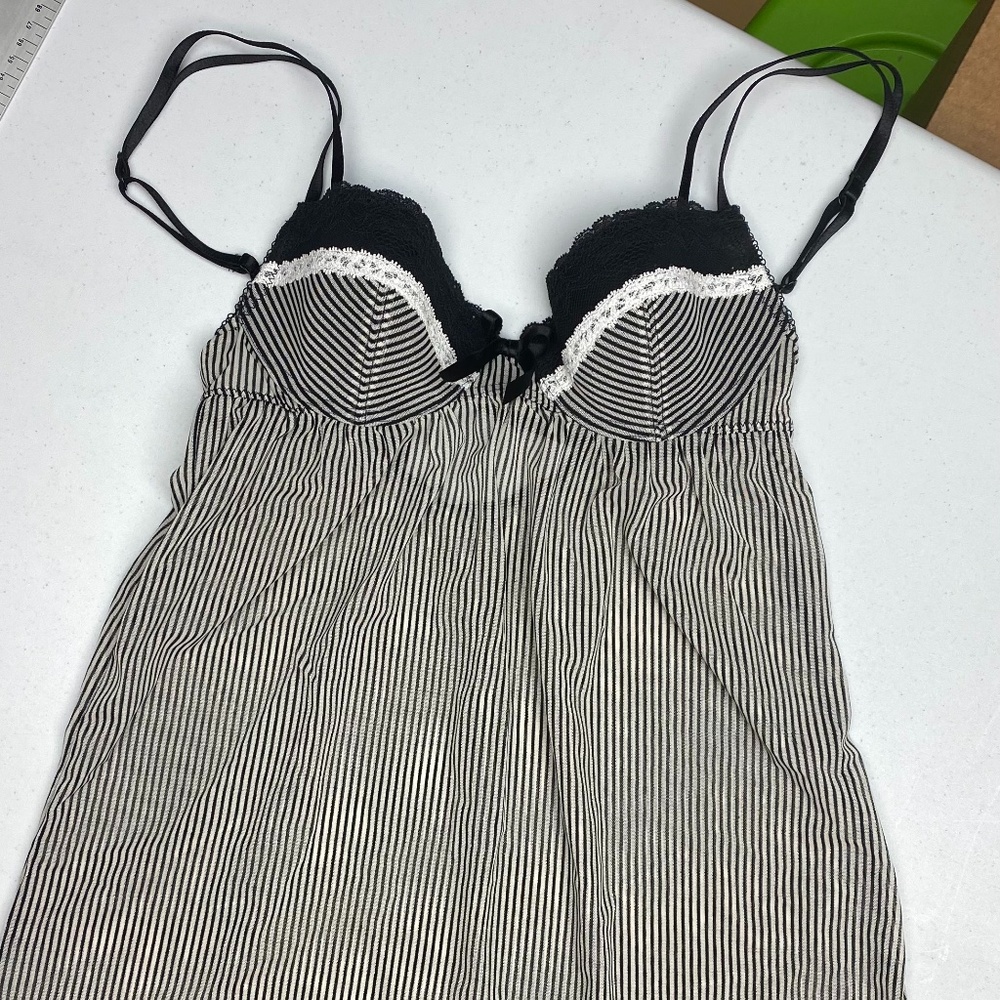 Jacob BLK/WHT Striped Nightgown, S. *P1053